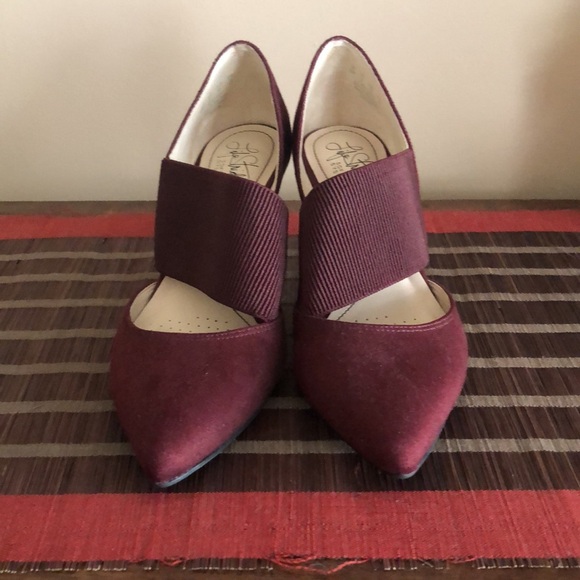 Wine Colored Life Stride Pumps - Picture 1 of 7
